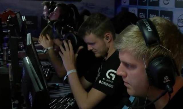 并用一记精 并用一记精